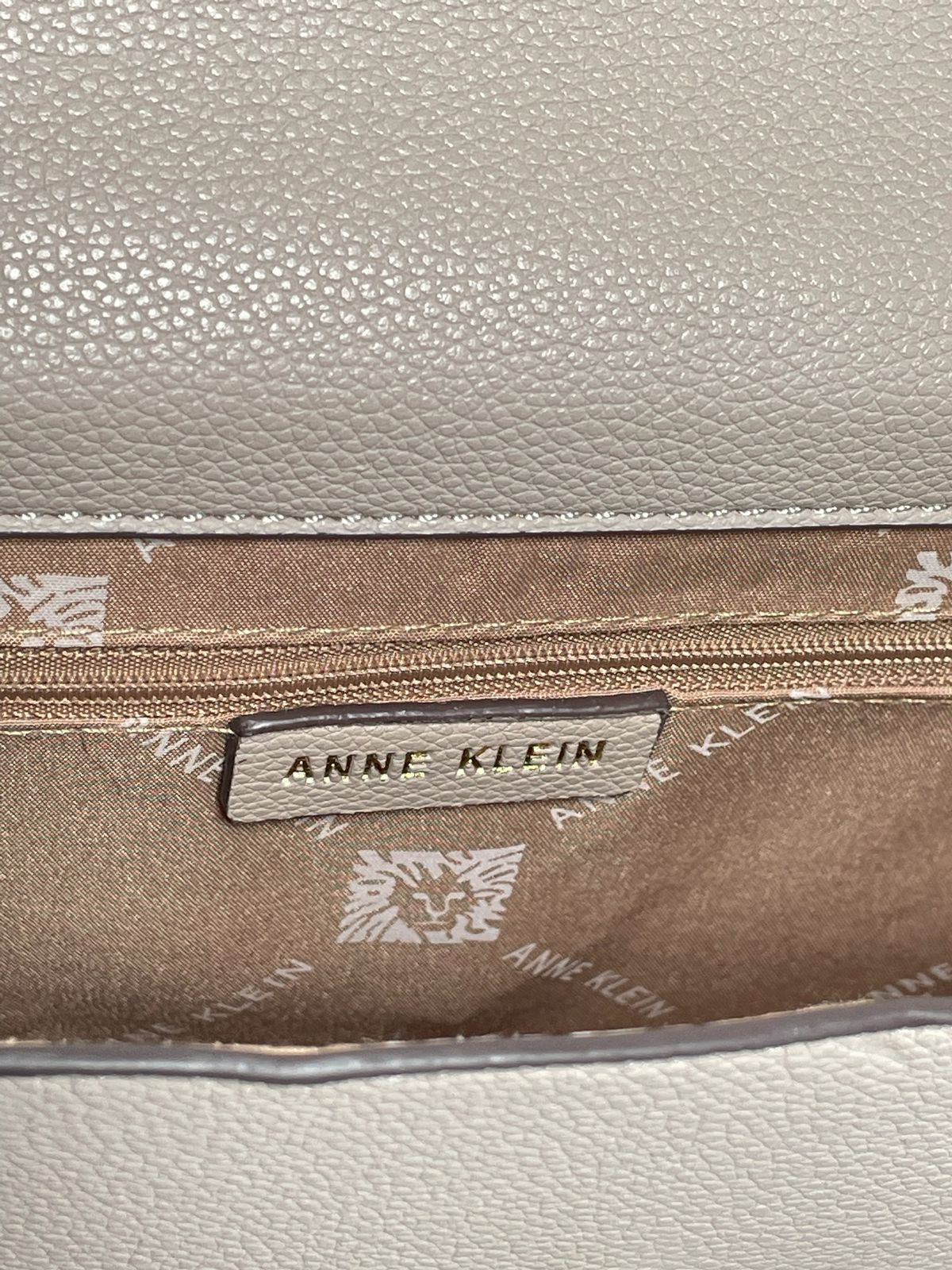 Bolsa Anne Klein en Varios Colores